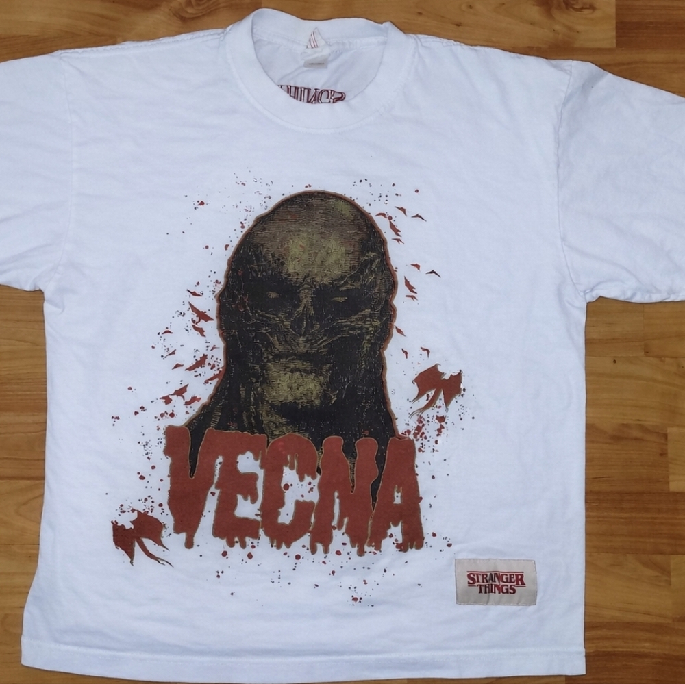 Stranger Things Vecna Horror Grunge White Graphic T-shirt, Men's Medium